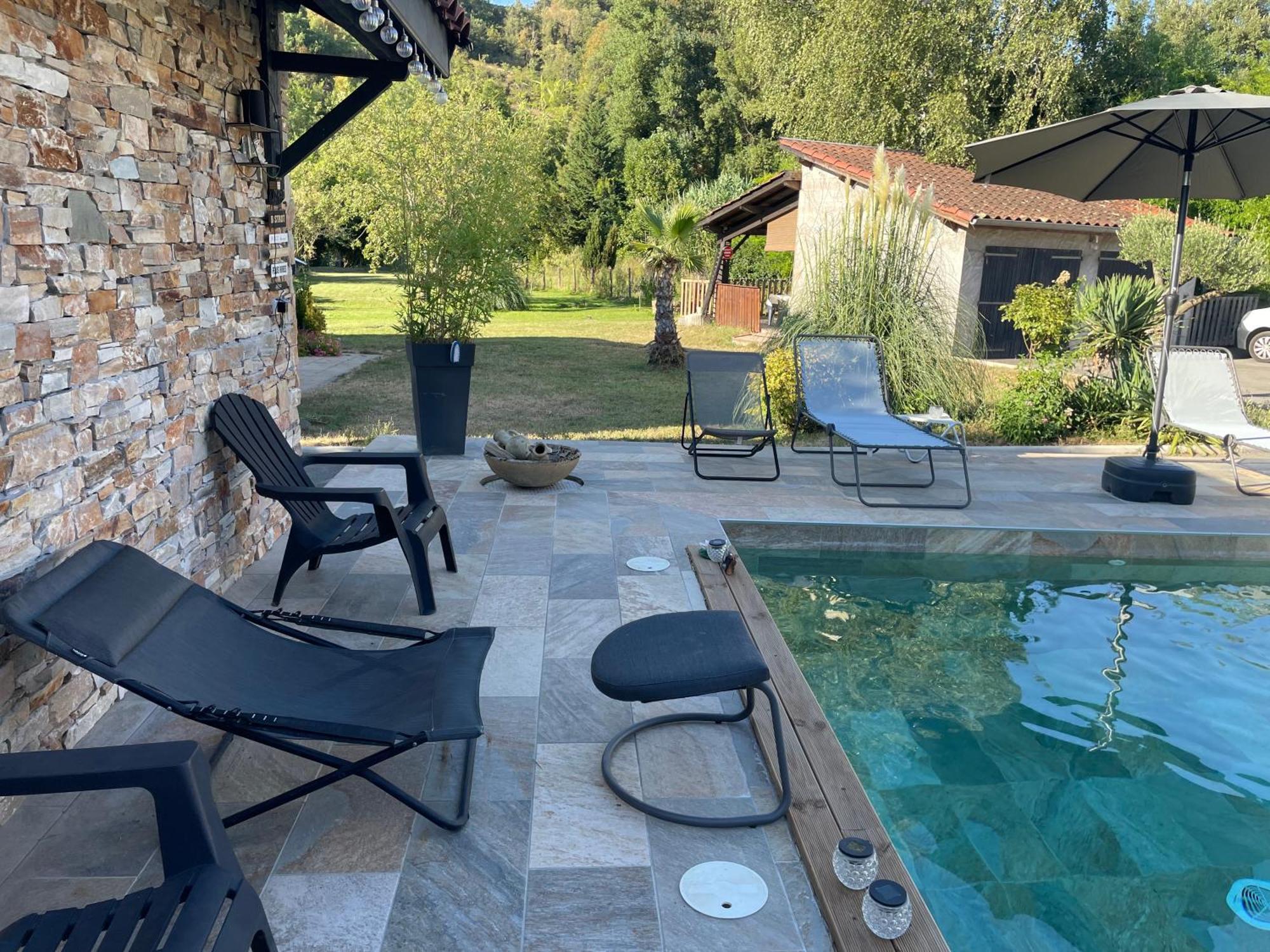 Bed and Breakfast Le Regrimet Avec Parking Gratuit Et Prive Lens-Lestang Exterior foto
