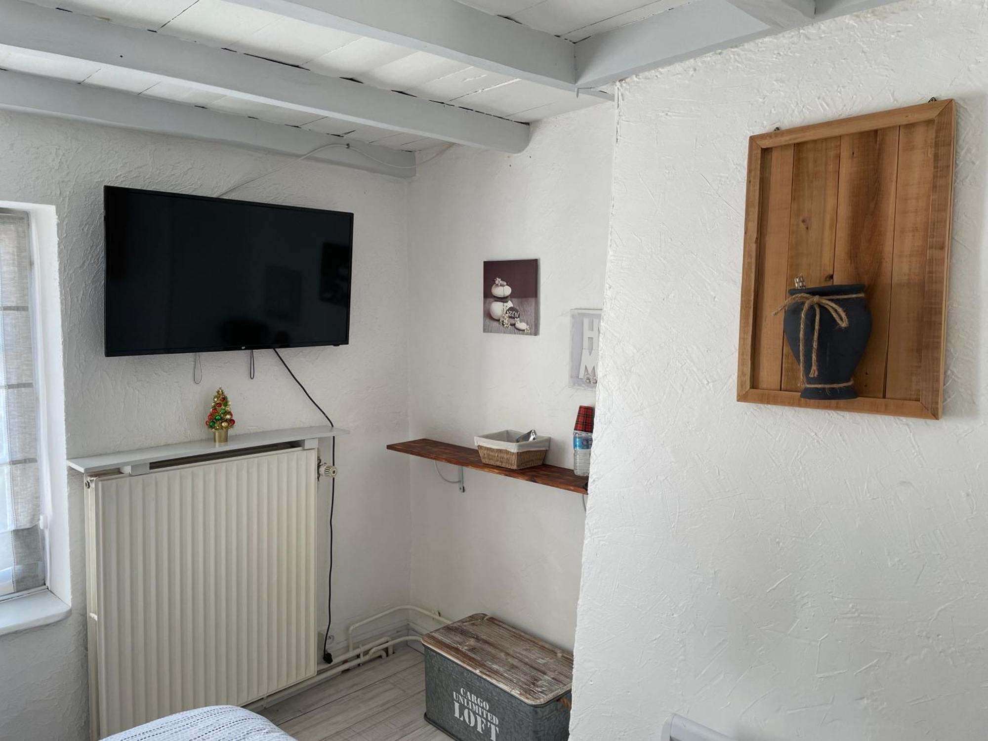 Bed and Breakfast Le Regrimet Avec Parking Gratuit Et Prive Lens-Lestang Exterior foto
